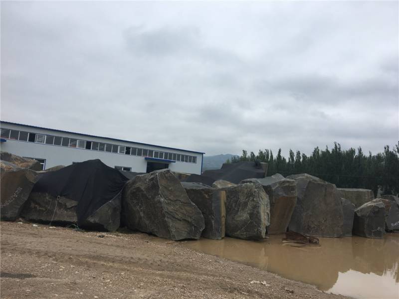 Black Granite Blocks