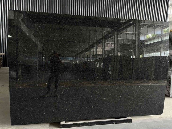 Angola Black Granit